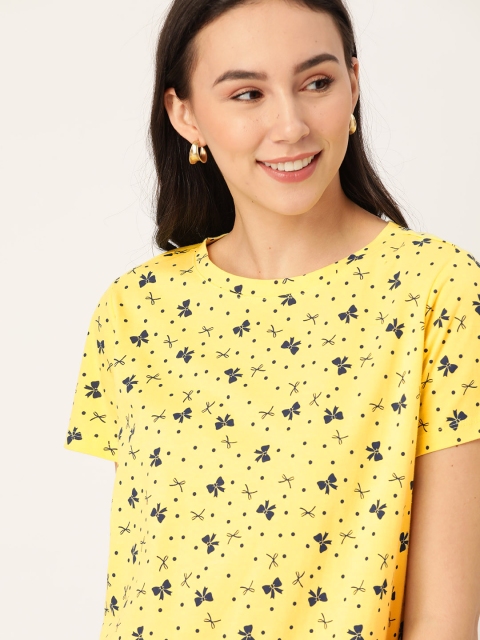 

DressBerry Women Yellow & Navy Blue Bow Print Round Neck T-shirt
