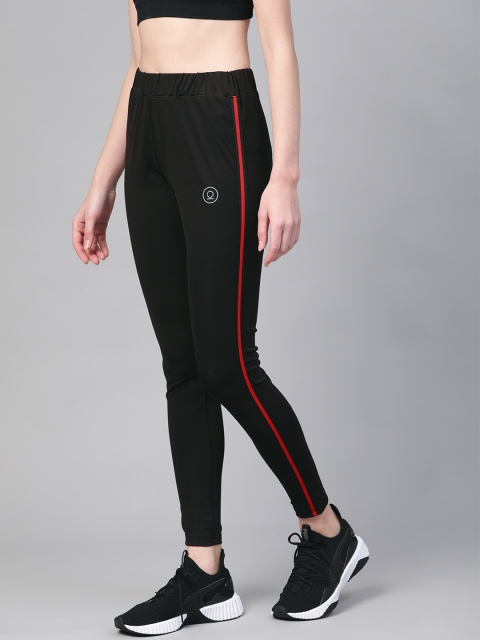 

CHKOKKO Women Black Solid Yoga Tights