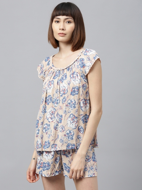 

Chemistry Women Blue & Peach-Coloured Printed Night suit