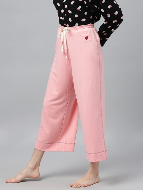 

Chemistry Woman's Pink Solid Cropped Pyjamas