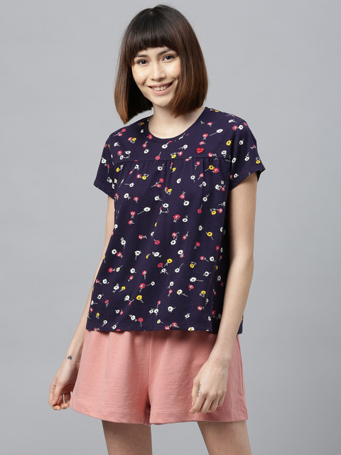 

Chemistry Women Navy Blue & Pink Floral Printed Night Suit