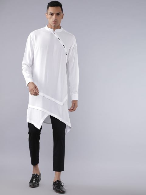 

Svanik Men White Solid Straight Kurta