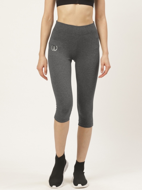 

onesport Women Charcoal Grey Solid Capris