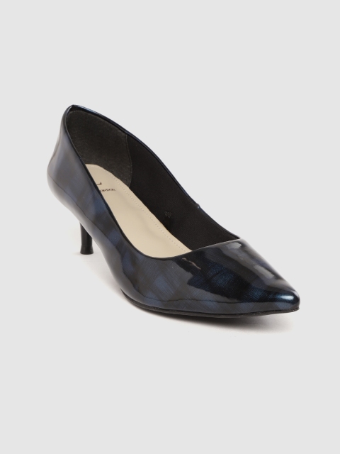 

Carlton London Women Navy Blue & Black Checked Pumps