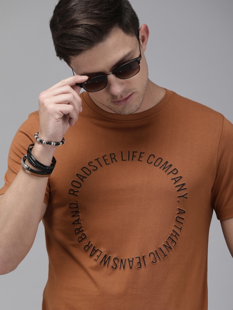 

Roadster Men Brown Printed Round Neck T-shirt