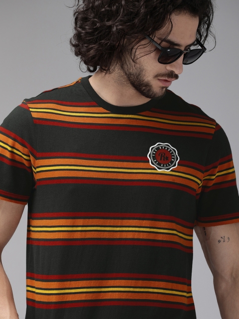 

Roadster Men Black Striped Round Neck T-shirt