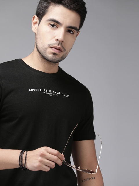 

Roadster Men Black Solid Round Neck T-shirt with Printed Detail