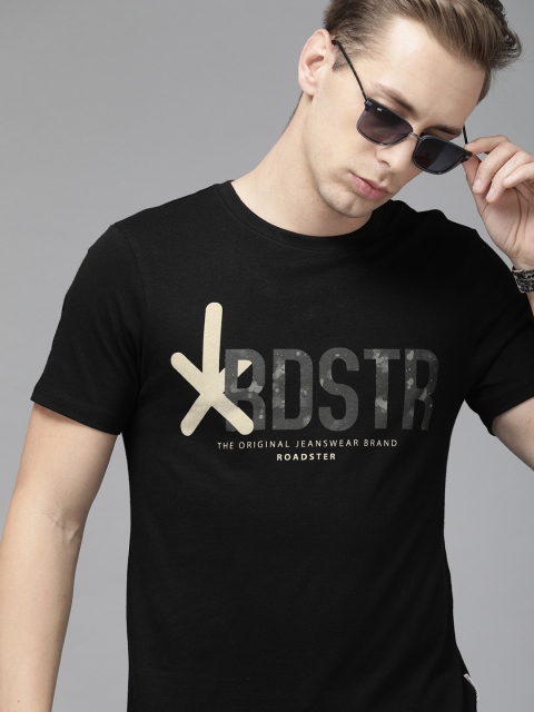 

Roadster Men Black Printed Round Neck T-shirt