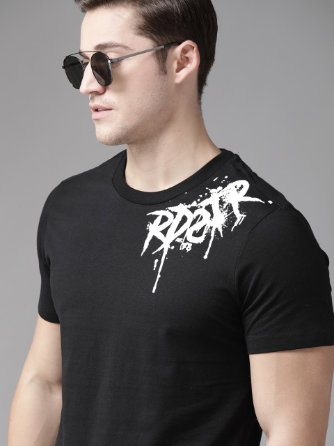 

Roadster Men Black & White Printed Pure Cotton Round Neck T-shirt
