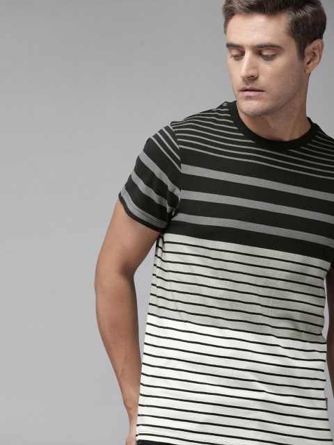 

Roadster Men Black & White Striped Round Neck T-shirt