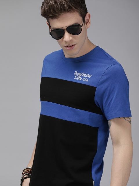 

Roadster Men Blue & Black Colourblocked Round Neck T-shirt