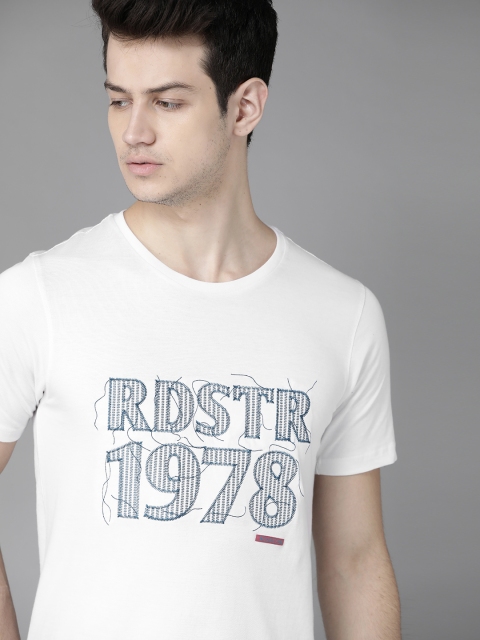 

Roadster Men White & Teal Blue Brand Logo Embroidered Round Neck T-shirt