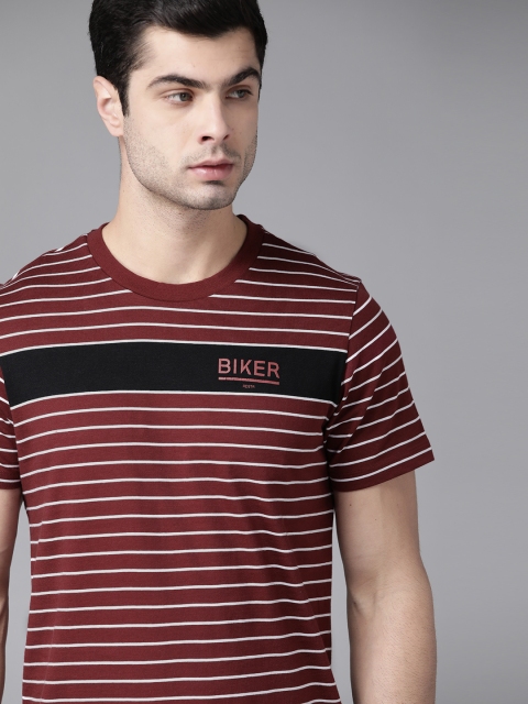 

Roadster Men Maroon white Striped Round Neck Pure Cotton T-shirt