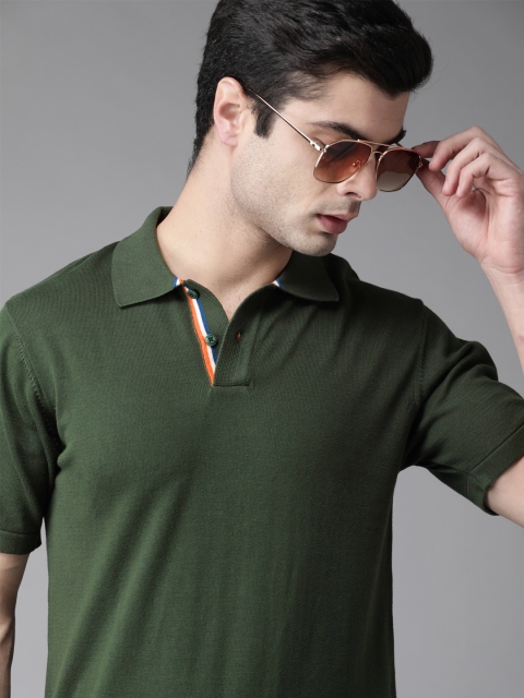 

Roadster Men Olive Green Solid Pure Cotton Polo Collar T-shirt
