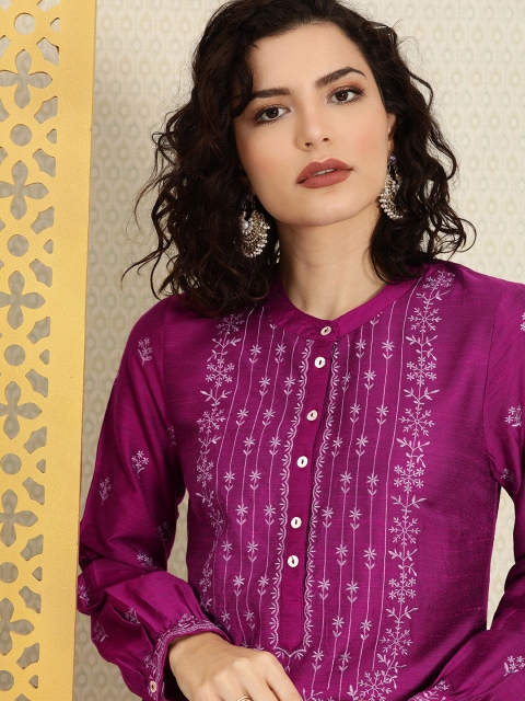 

House of Pataudi Magenta Floral Embroidered Thread Work Kurta