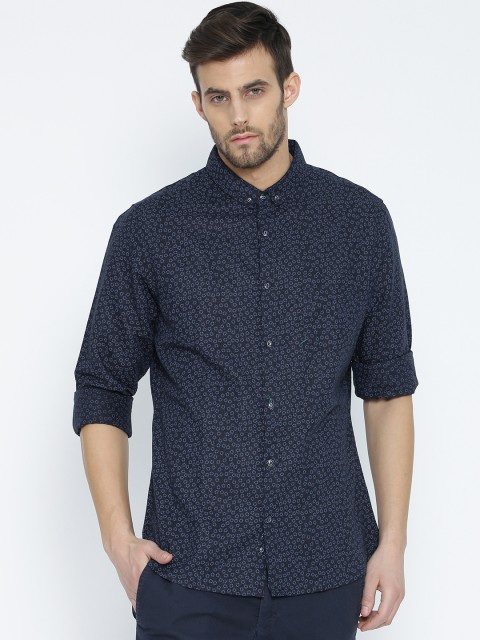 

United Colors of Benetton Men Blue Printed Casual Shirt, Navy blue
