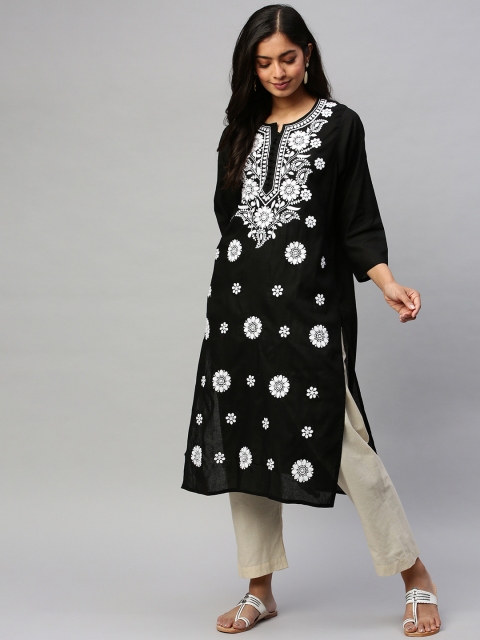 

Ishin Women Black & White Embroidered Straight Kurta
