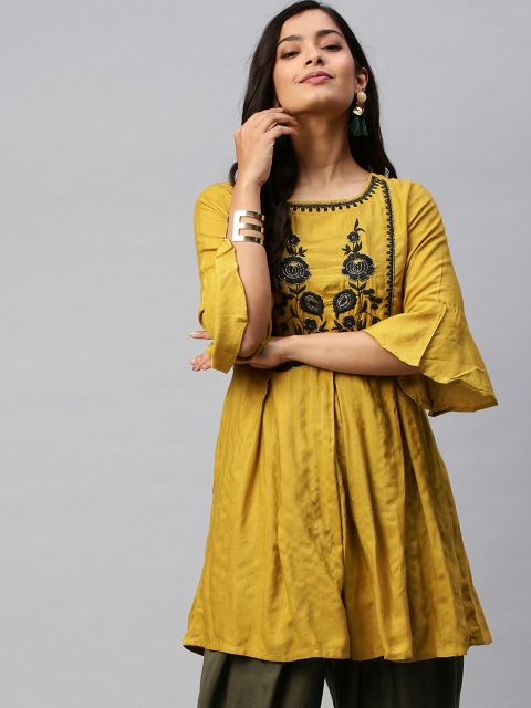 

Ishin Women Mustard Yellow & Olive Green Yoke Design Kurta with Dhoti Pants