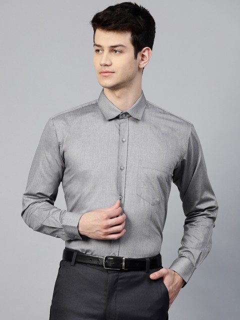 

MANQ Men Grey Slim Fit Chambray Solid Formal Shirt