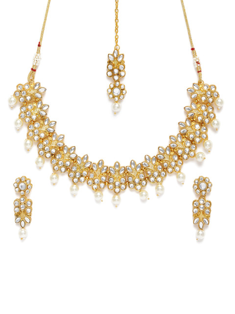 

Peora Women Gold-Plated & White Kundan Studded Jewellery Set
