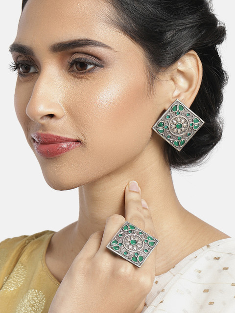 

Peora Silver-Plated & Green Set of Oxidised Square Adjustable Ring & Earrings