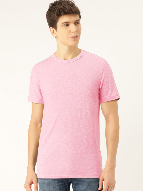 

United Colors of Benetton Men Pink Solid Round Neck T-shirt