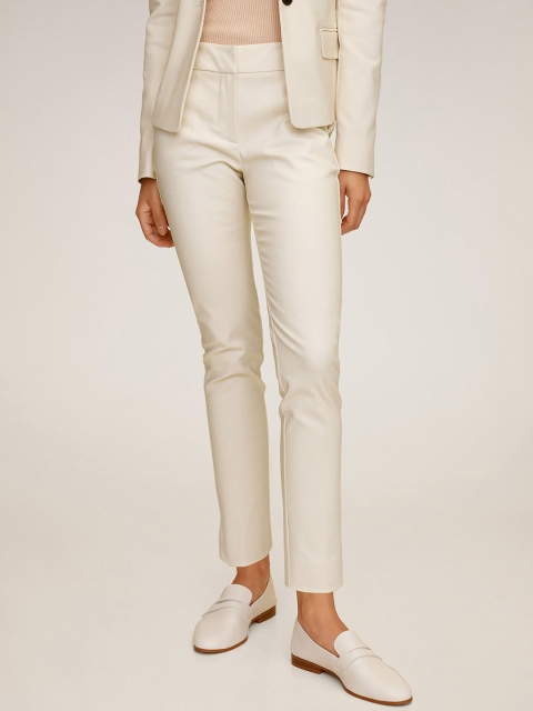 

MANGO Women Off-White Regular Fit Solid Regular Trousers