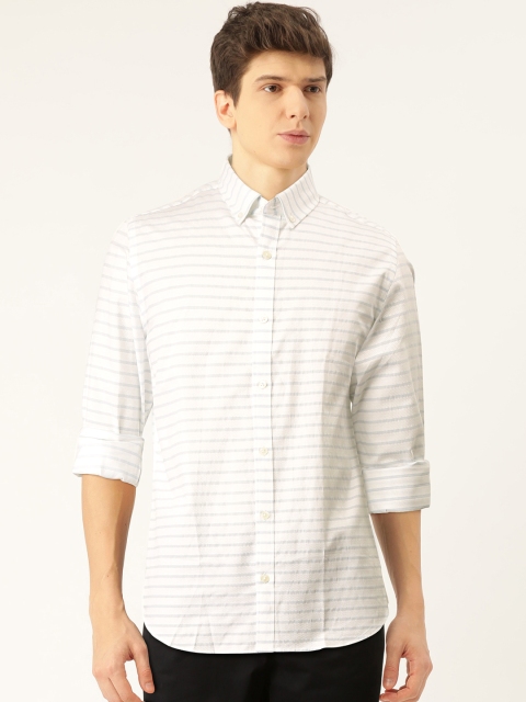 

United Colors of Benetton Men White & Blue Regular Fit Striped Casual Shirt