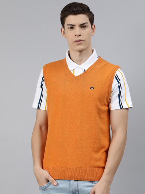 

Arrow Sport Men Yellow Solid Pullover Sweater