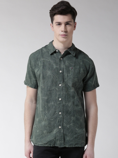 

Tommy Hilfiger Green Printed Linen Casual Shirt
