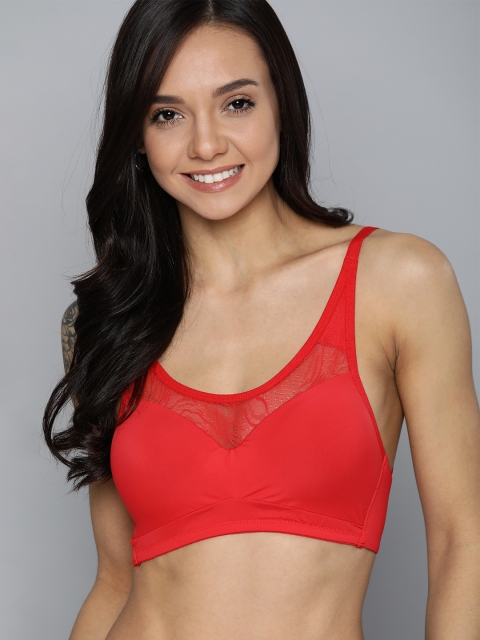 

Mast & Harbour Red Solid Non-Wired Lightly Padded Everyday Bra MNH-BRA-DRMS-136A
