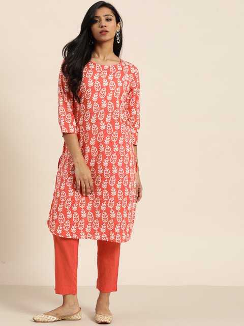 

Sangria Women Peach-Coloured & White Floral Print Kurta with Trousers