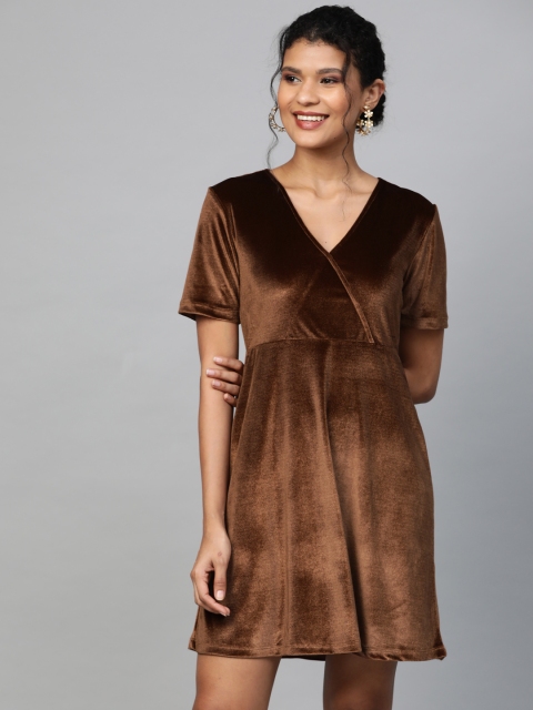 

SASSAFRAS Women Brown Solid Velvet Finish Wrap Dress
