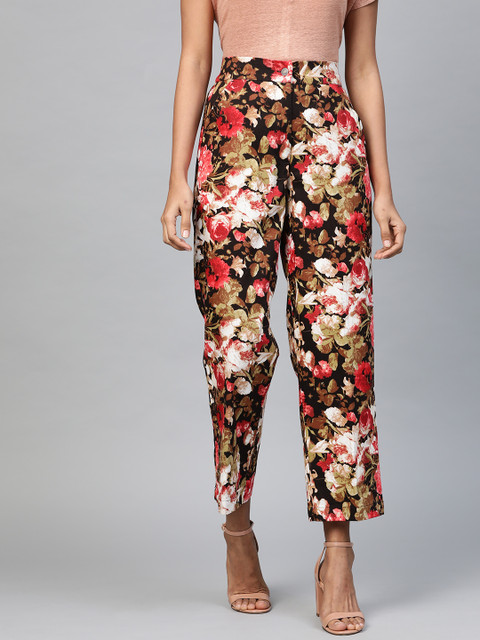 

SASSAFRAS Women Black & Red Twill Regular Fit Floral Print Cropped Trousers