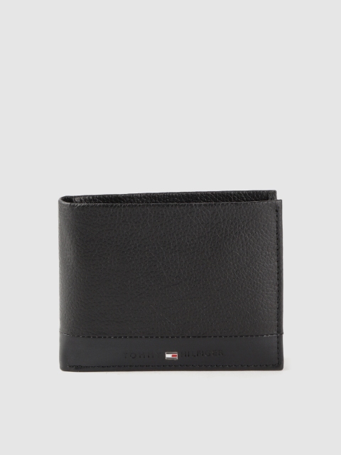 

Tommy Hilfiger Men Black Solid Leather Two Fold Wallet