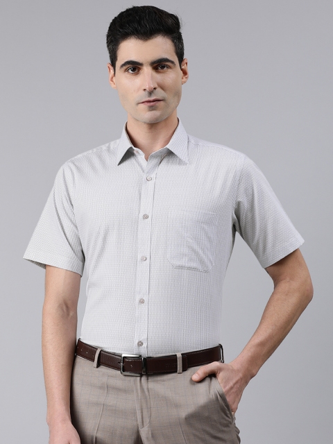 

Raymond Men Grey & White Contemporary Fit Printed Semiformal Shirt