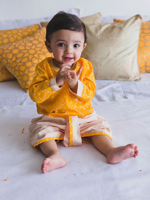 

Tiber Taber Boys Yellow & Off-White Printed Kurta with Dhoti Pants