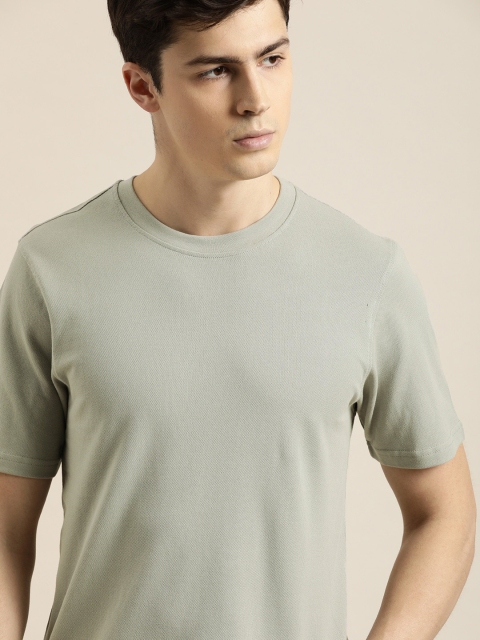 

INVICTUS Men Grey Solid Fresh On Round Neck T-shirt