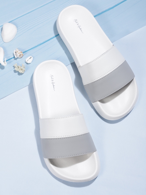 

Mast & Harbour Men White & Grey Colourblocked Sliders