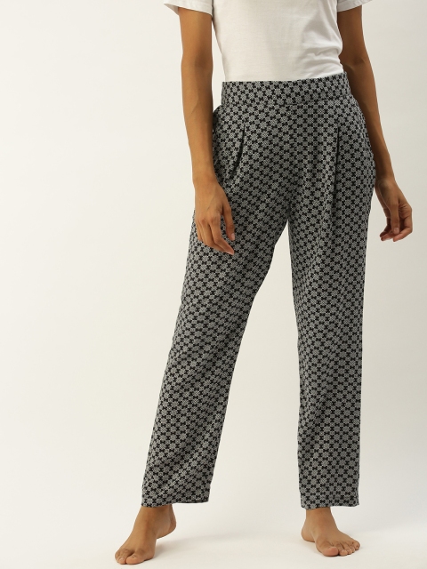 

Slumber Jill Women Black & White Printed Lounge Pants
