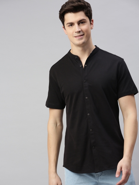 

Mast & Harbour Men Black Regular Fit Solid Casual Shirt