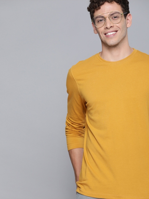 

Mast & Harbour Men Mustard Yellow Solid Round Neck T-shirt