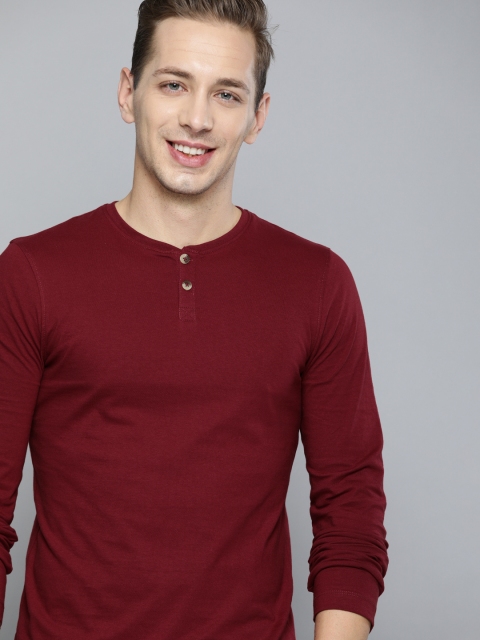 

Mast & Harbour Men Burgundy Pure Cotton Solid Henley Neck T-shirt