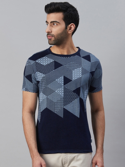 

Blackberrys Men Navy Blue Slim Fit Geometric Print Round Neck T-shirt