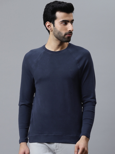 

Blackberrys Men Navy Blue Solid Round Neck T-shirt