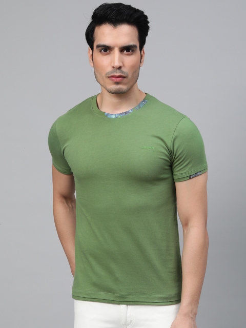 

Blackberrys Men Green Slim Fit Solid Round Neck Pure Cotton T-shirt