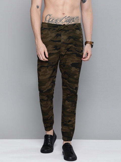 

HERE&NOW Men Brown & Olive Green Regular Fit Camouflage Printed Joggers