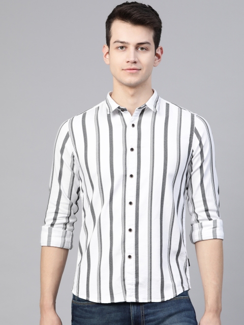 

Pepe Jeans Men White & Black Regular Fit Striped Casual Shirt