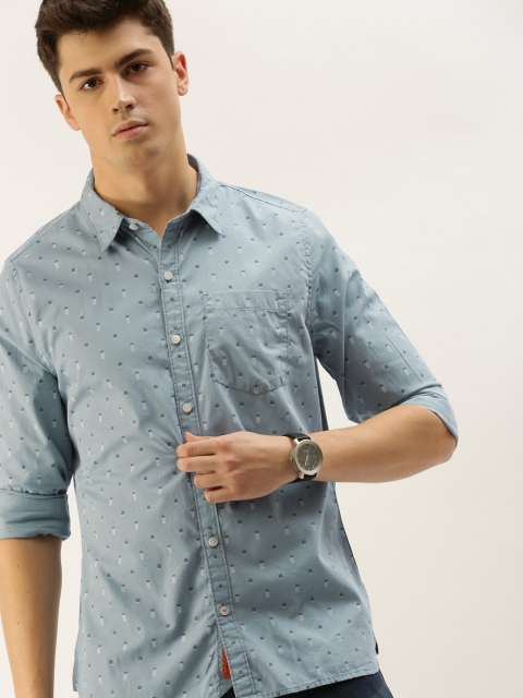 

SINGLE Men Blue & White Regular Fit Geometric Printed Casual Shirt