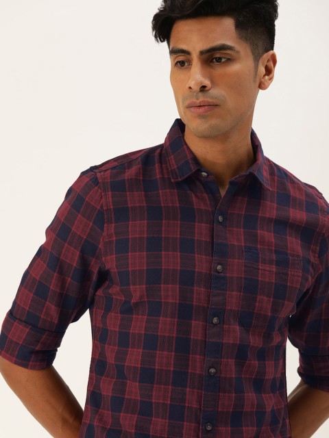 

SINGLE Men Red & Navy Blue Slim Fit Checked Casual Shirt